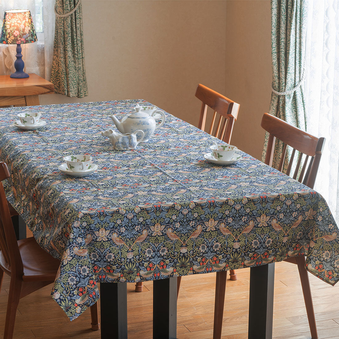 テーブルクロス