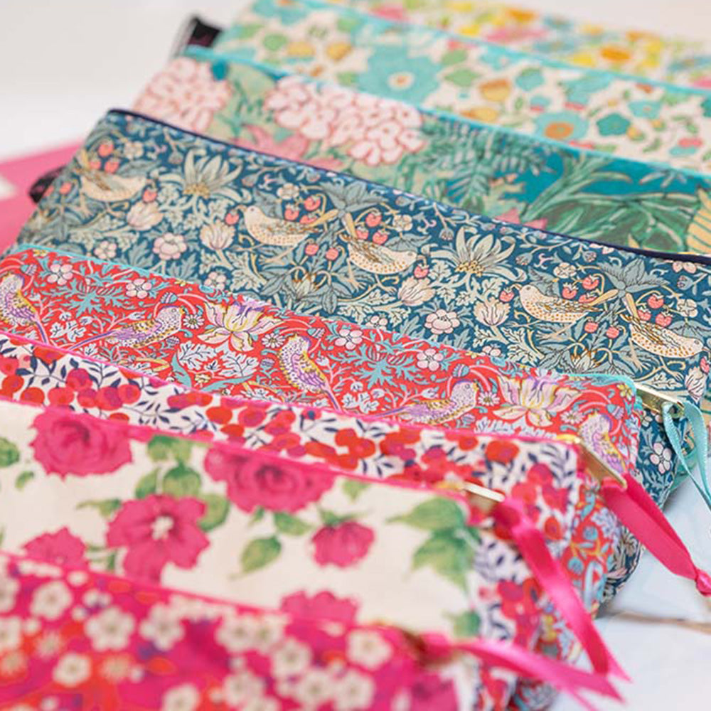 リバティ タナローン アリスキャロライン コスメバッグ 化粧ポーチ ポーチ