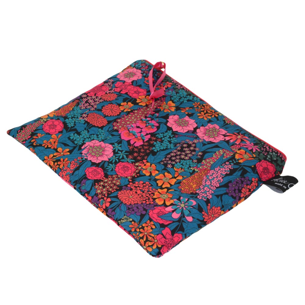 アリスキャロライン リバティ タナローン ミディアムフラットポーチ 小物入れ