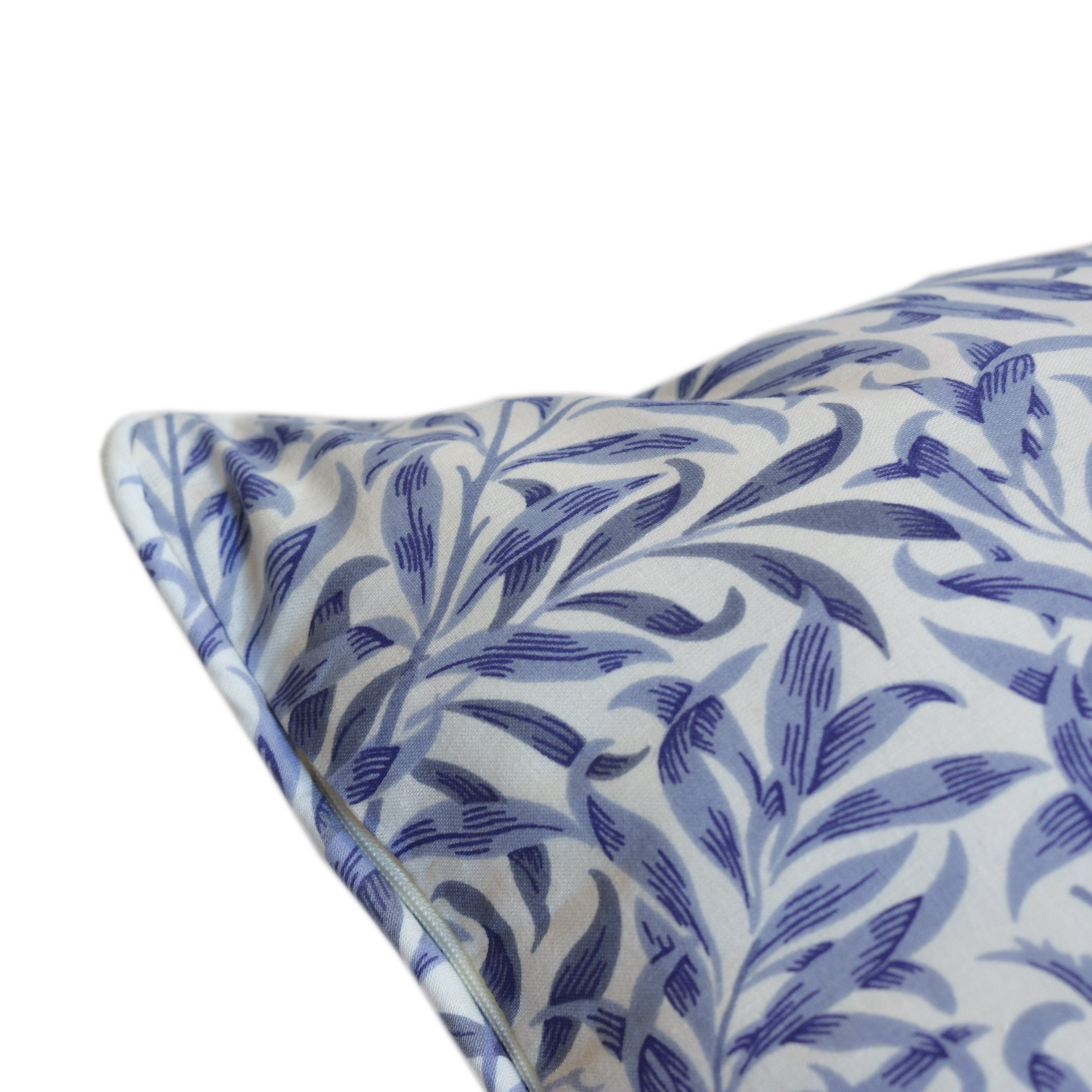 ウィリアムモリス パイピングクッションカバー Blue Willow