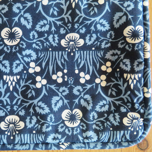 ウィリアムモリス パイピングクッションカバー Eyebright