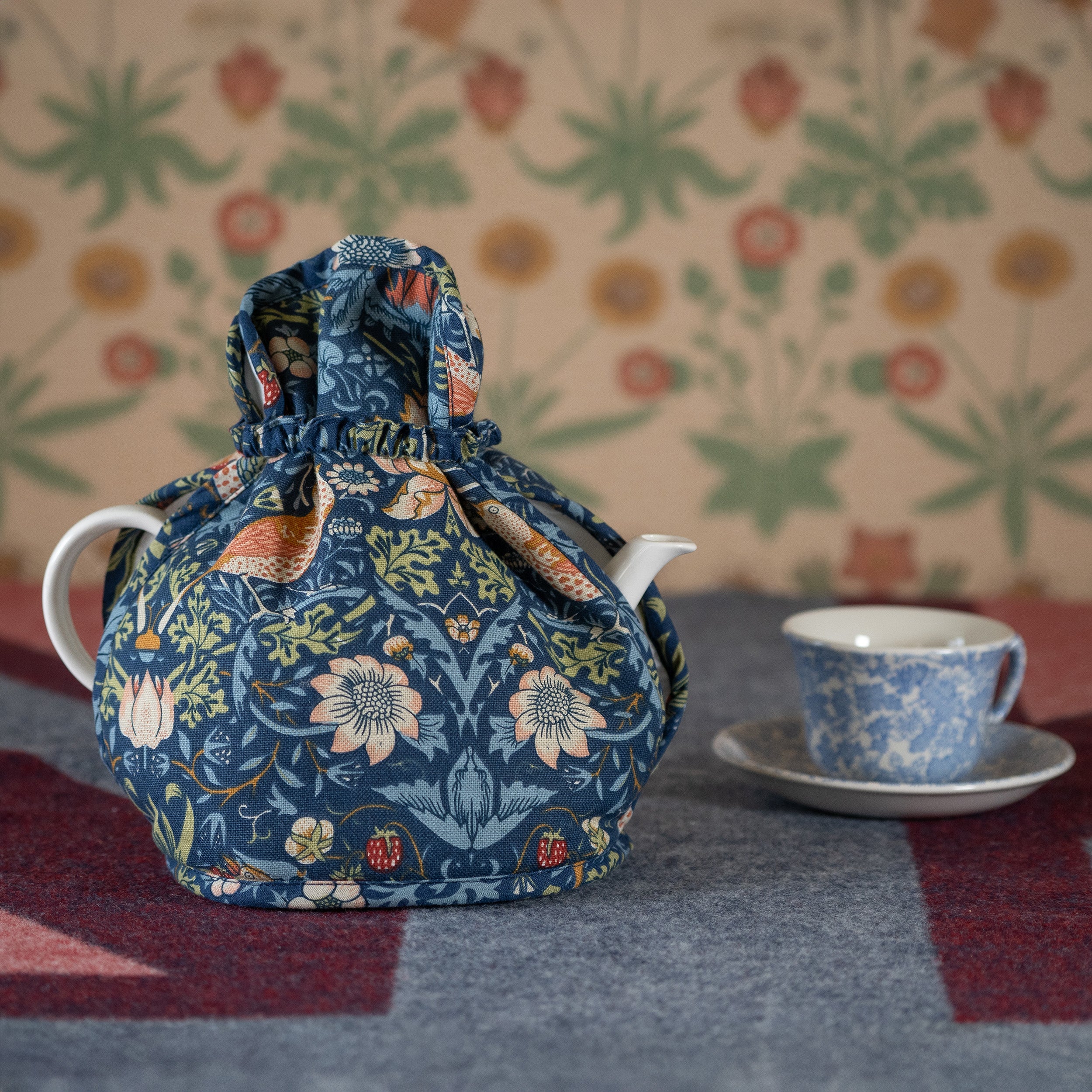 ウィリアムモリス Gallery オープントップ ティーコジー 保温カバー Strawberry Thief Blue