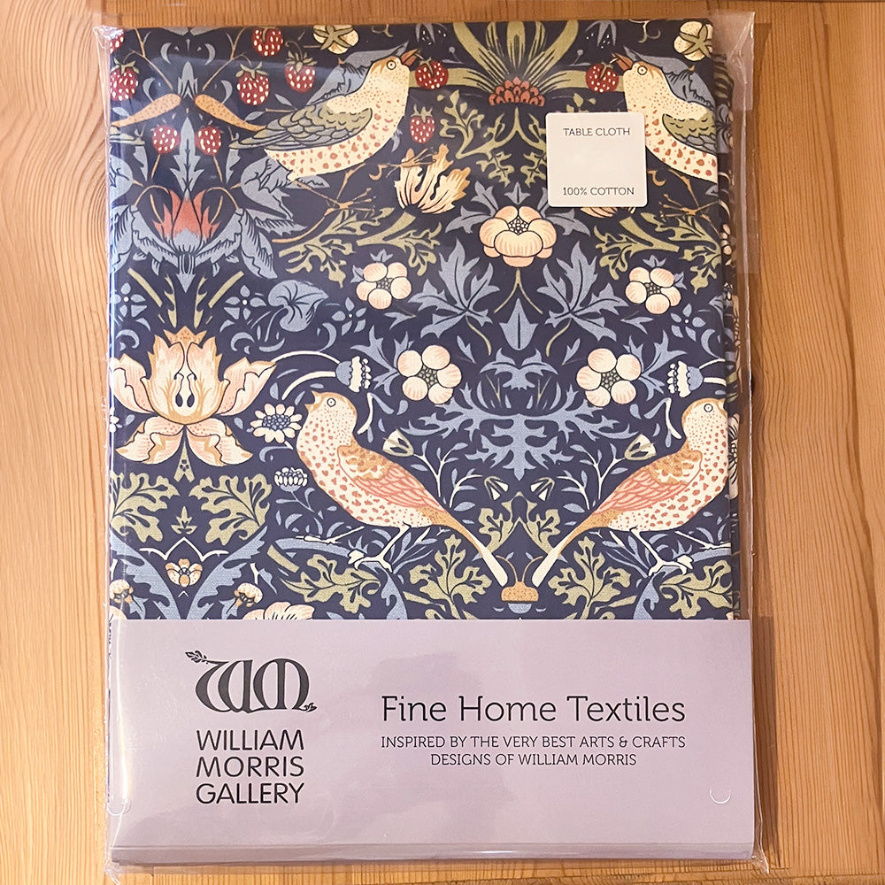 ウィリアムモリス Gallery コットン テーブルクロス 長方形 132 x 178cm いちご泥棒 Strawberry Thief Navy LCTBCGYCTR17878
