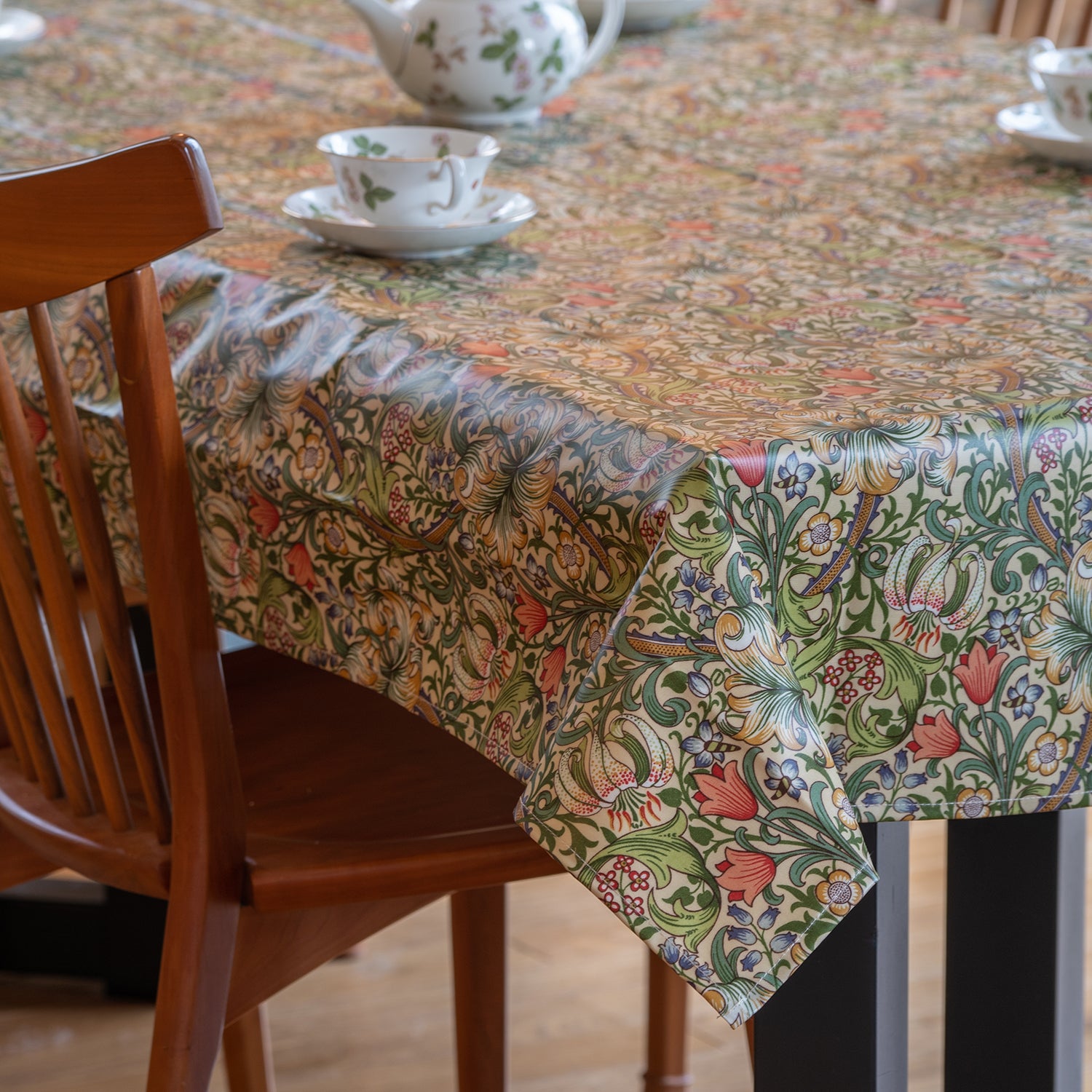 ウィリアムモリス サンダーソン PVC テーブルクロス 円形 正方形 Golden Lily ゴールデンリリー ユリ LCTBCSNPV96