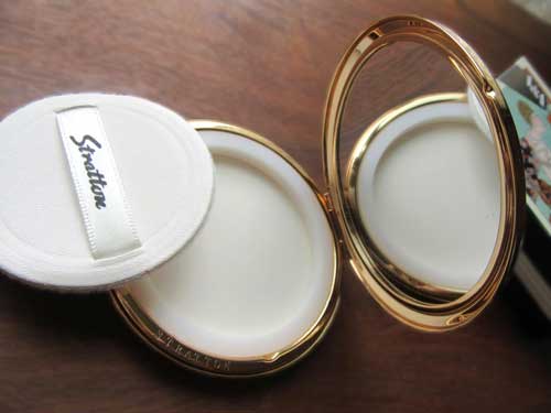 ストラトン パウダーケース V & A コレクション Fashion Plate STC2027