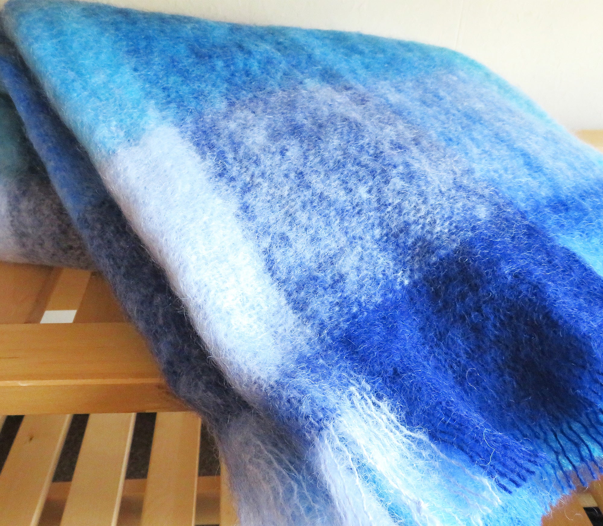 Cape Mohair ケープモヘヤ ひざ掛け ストール Blues アンゴラ山羊 ふわふわ ブルー