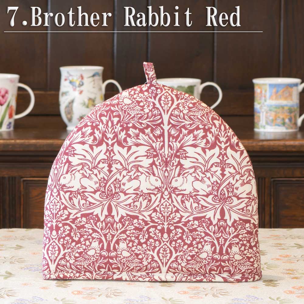 ウィリアム・モリス Mini Tea Cozy Brother Rabbit Red（ブラザーラビット レッド）、ティーポットカバー、保温カバー、品番LBMTCDW220、画像1